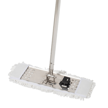 Mops featured image